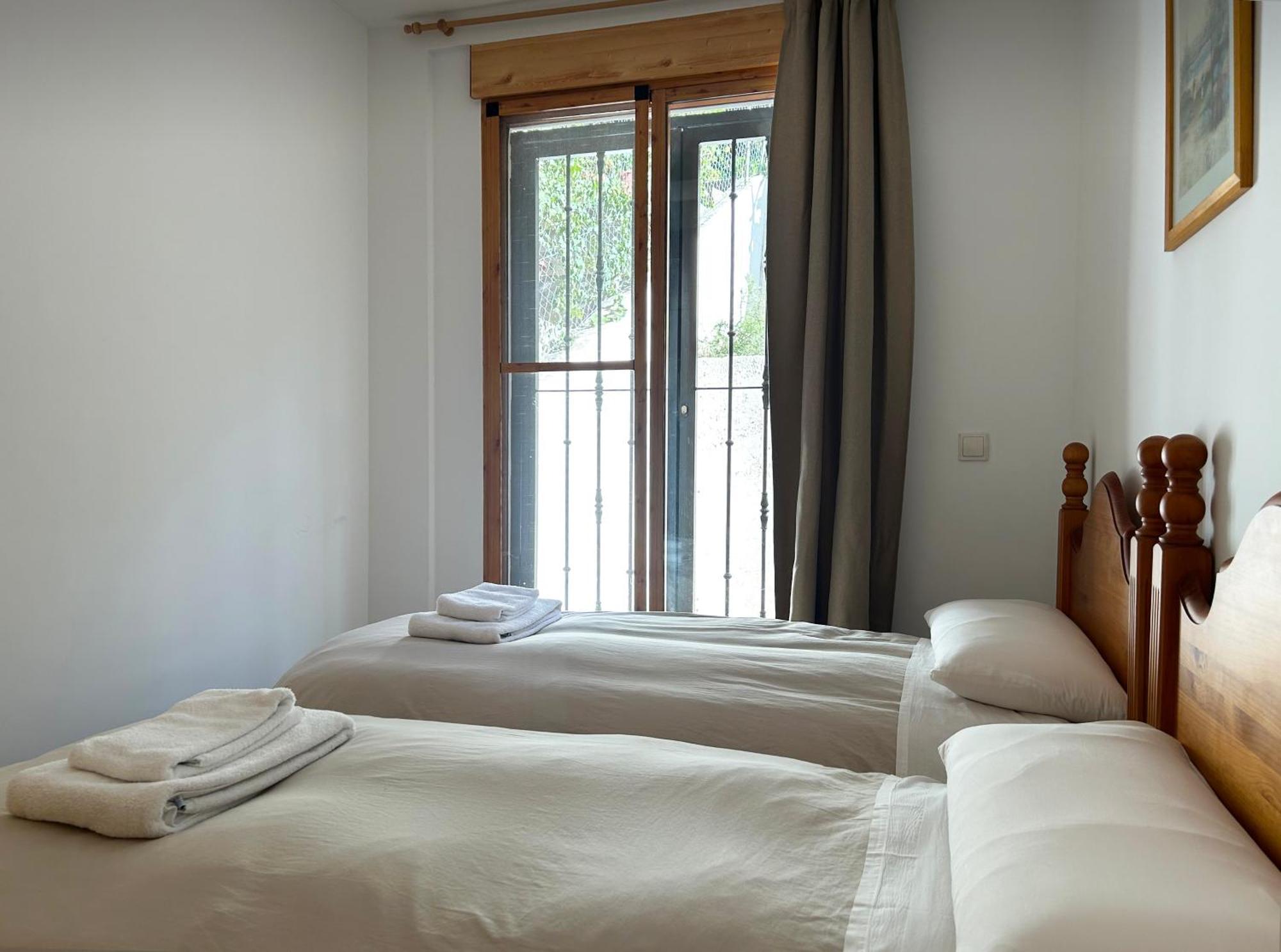 Apartamentos La Muela - Chulilla Exterior photo